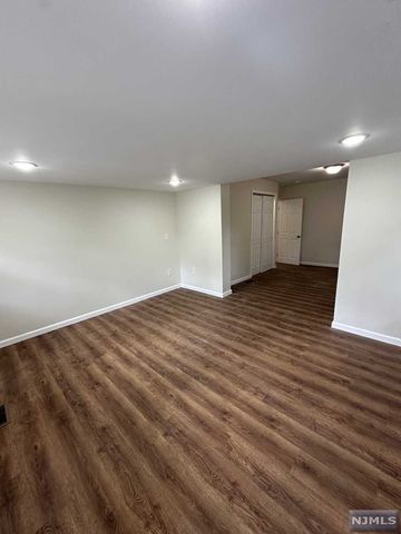180 Kinderkamack Road, Hillsdale, NJ 07642