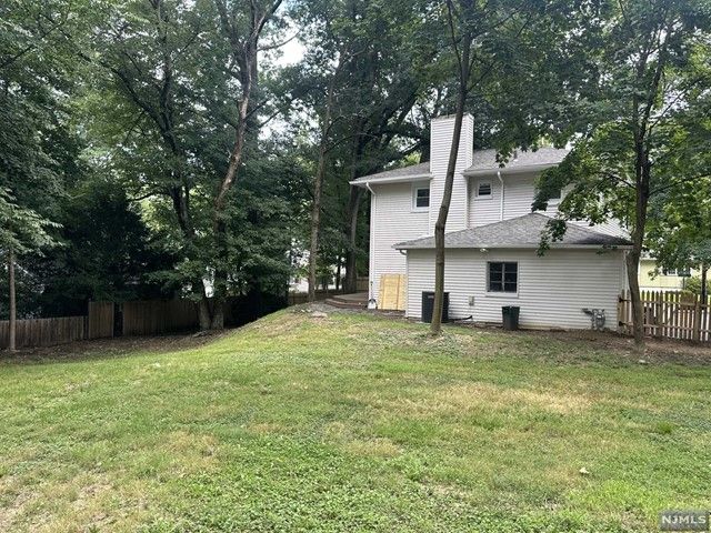 180 Kinderkamack Road, Hillsdale, NJ 07642
