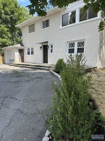 180 Kinderkamack Road, Hillsdale, NJ 07642