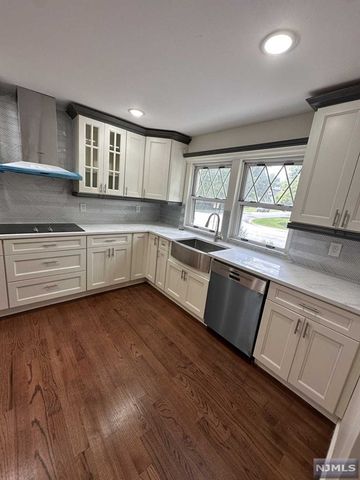 180 Kinderkamack Road, Hillsdale, NJ 07642