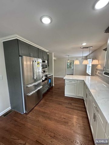 180 Kinderkamack Road, Hillsdale, NJ 07642