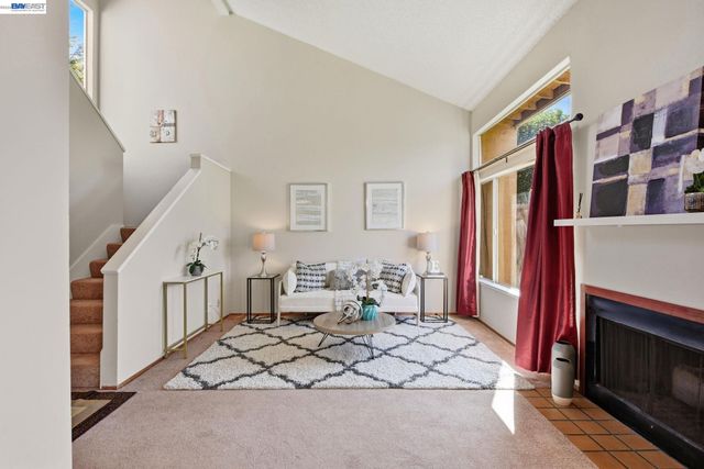 27773 Pistachio Ct, Hayward, CA 94544