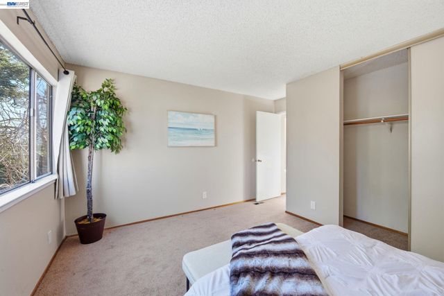 27773 Pistachio Ct, Hayward, CA 94544