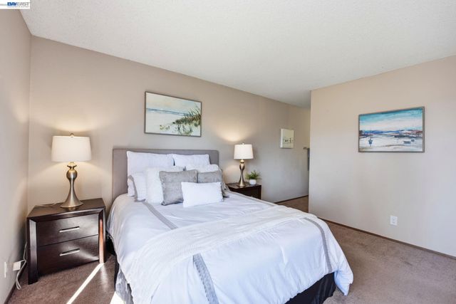 27773 Pistachio Ct, Hayward, CA 94544