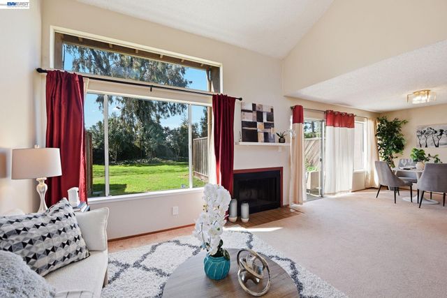 27773 Pistachio Ct, Hayward, CA 94544