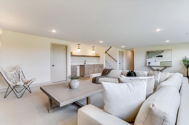 253 N Ciderbluff Ct., Wichita, KS 67052