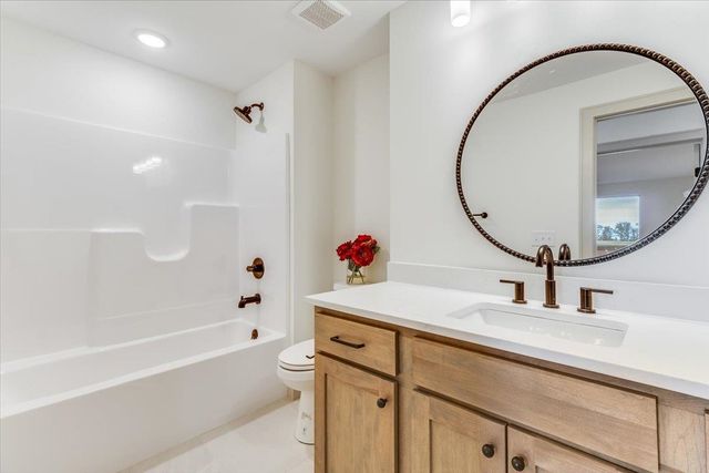 253 N Ciderbluff Ct., Wichita, KS 67052