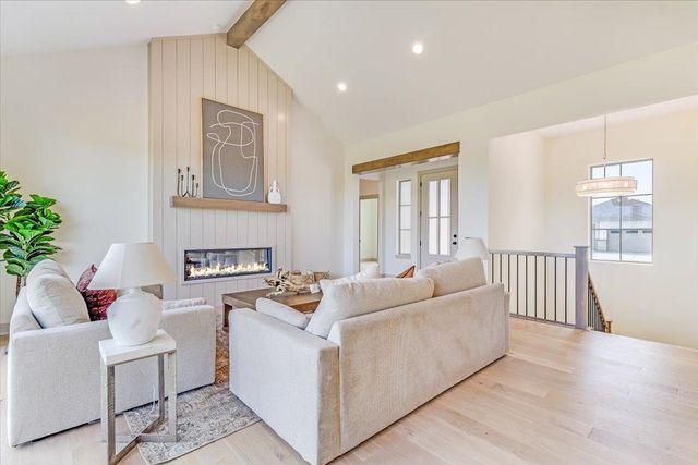 253 N Ciderbluff Ct., Wichita, KS 67052