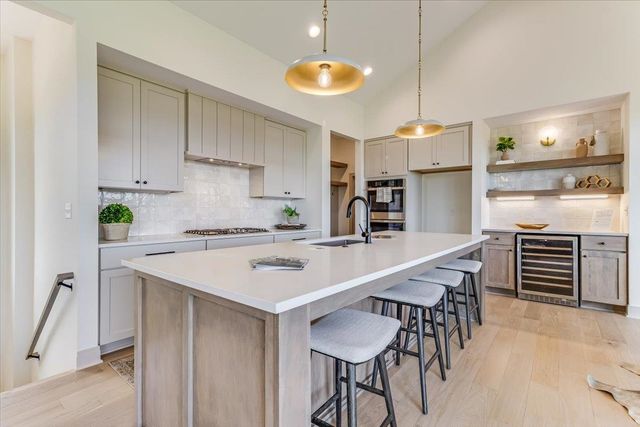 253 N Ciderbluff Ct., Wichita, KS 67052