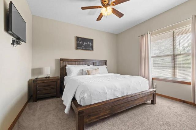 166 Streamside Drive, Hollister, MO 65672