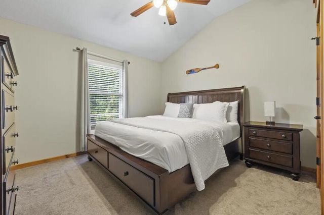 166 Streamside Drive, Hollister, MO 65672