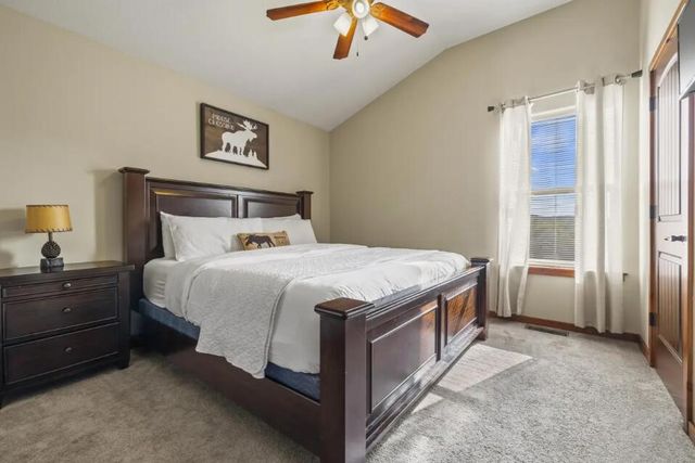 166 Streamside Drive, Hollister, MO 65672