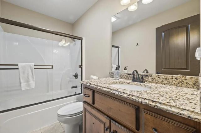 166 Streamside Drive, Hollister, MO 65672