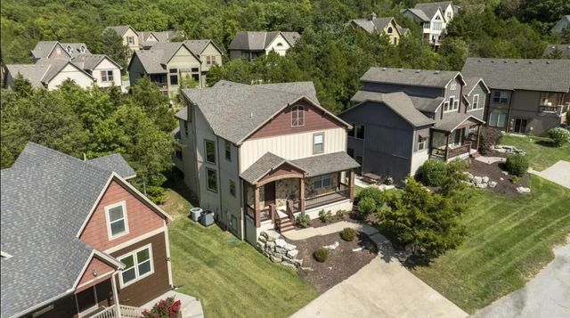 166 Streamside Drive, Hollister, MO 65672