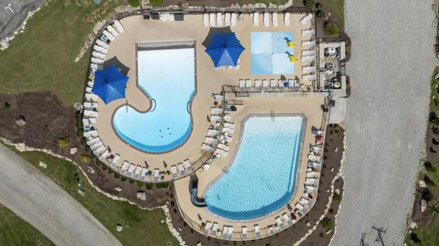 166 Streamside Drive, Hollister, MO 65672