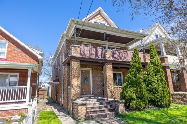 2240 La Salle Avenue, Niagara Falls, NY 14301