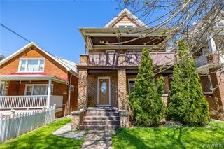 2240 La Salle Avenue, Niagara Falls, NY 14301
