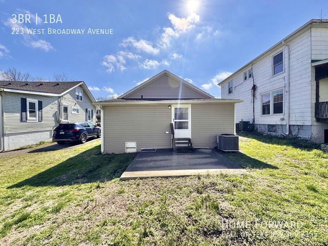 223 W Broadway Avenue, Richmond, KY 40475