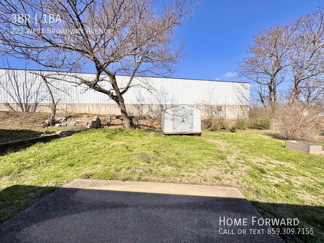 223 W Broadway Avenue, Richmond, KY 40475