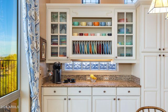 1724 W STEINWAY Drive, Phoenix, AZ 85041