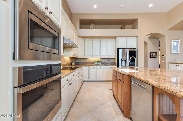 1724 W STEINWAY Drive, Phoenix, AZ 85041