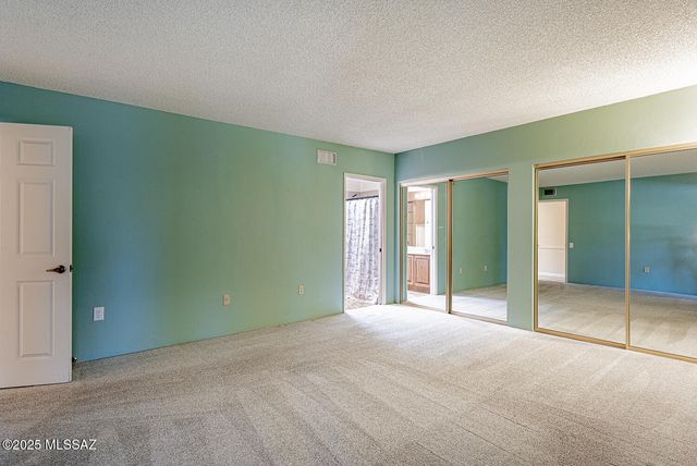 730 W Camino Iturbide, Green Valley, AZ 85622