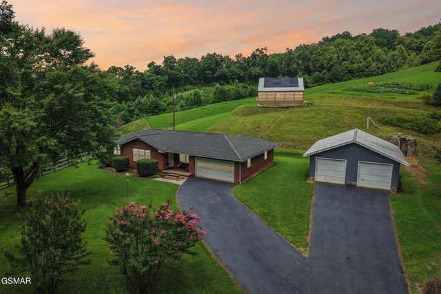 4311 Grindstone Ridge Road, Pigeon Forge, TN 37863