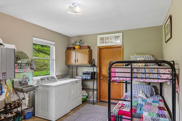 4311 Grindstone Ridge Road, Pigeon Forge, TN 37863