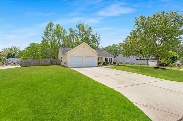 11 Fern Leaf Court, Dallas, GA 30157