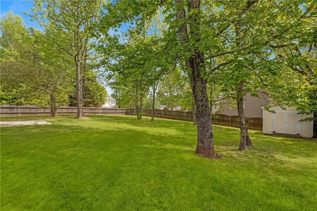 11 Fern Leaf Court, Dallas, GA 30157