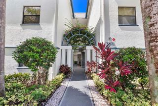 5153 Floria Drive V, Boynton Beach, FL 33437