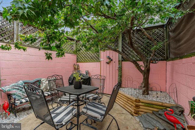 2567 TRENTON AVE, Philadelphia, PA 19125