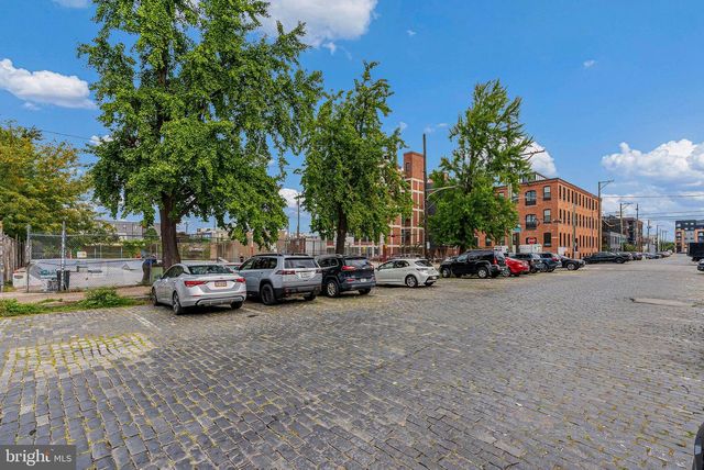 2567 TRENTON AVE, Philadelphia, PA 19125