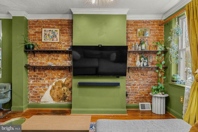2567 TRENTON AVE, Philadelphia, PA 19125
