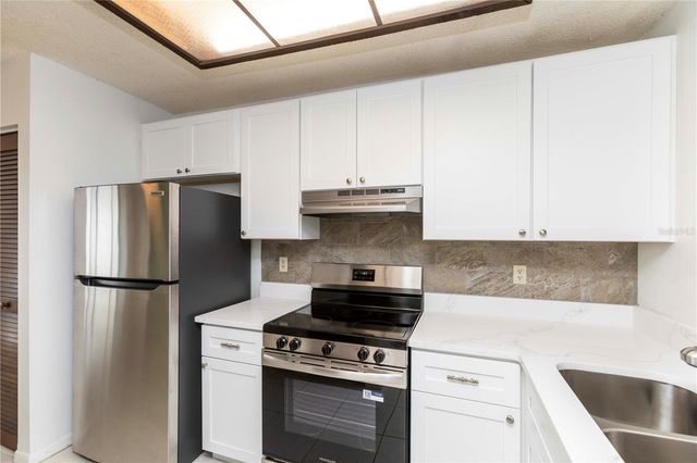 11736 ROLLING PINE LANE, Port Richey, FL 34668