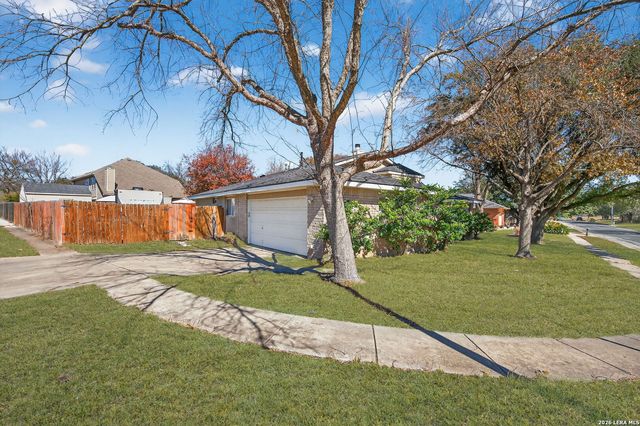 9203 Shadow Lawn, Converse, TX 78109