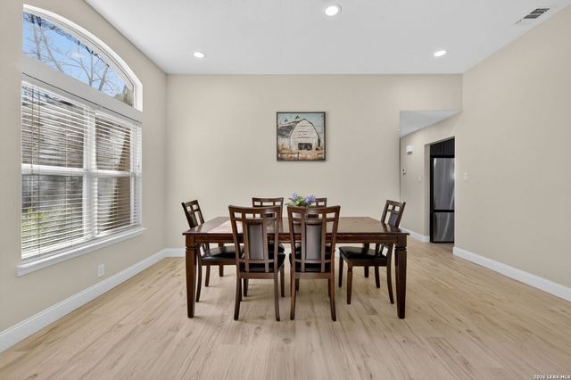 9203 Shadow Lawn, Converse, TX 78109