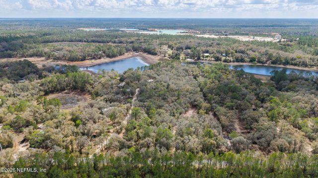 167 W STRICKLAND Road, Interlachen, FL 32148