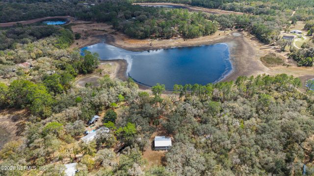 167 W STRICKLAND Road, Interlachen, FL 32148