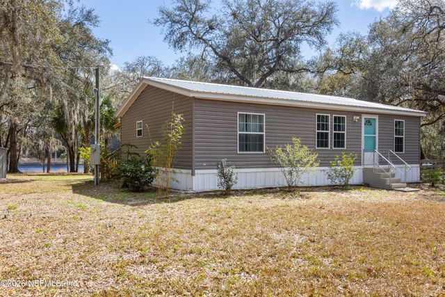 167 W STRICKLAND Road, Interlachen, FL 32148