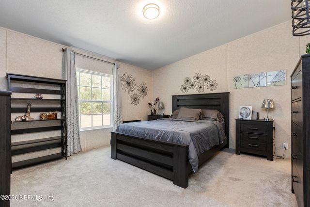 167 W STRICKLAND Road, Interlachen, FL 32148