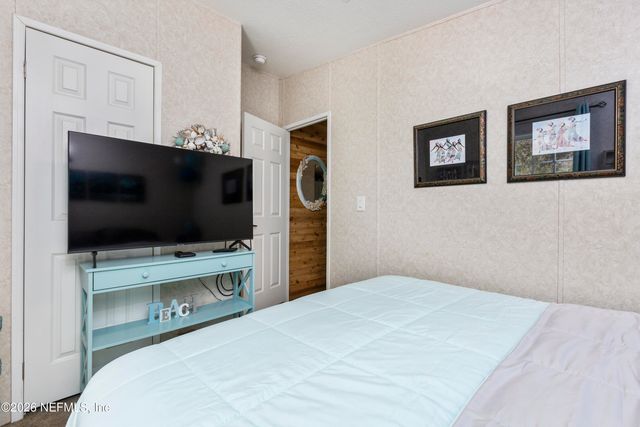 167 W STRICKLAND Road, Interlachen, FL 32148