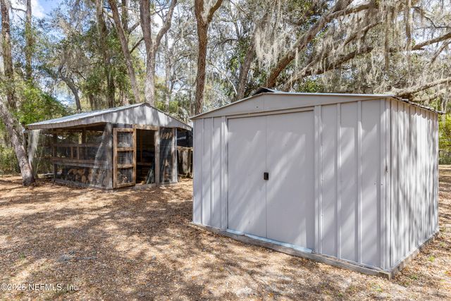 167 W STRICKLAND Road, Interlachen, FL 32148