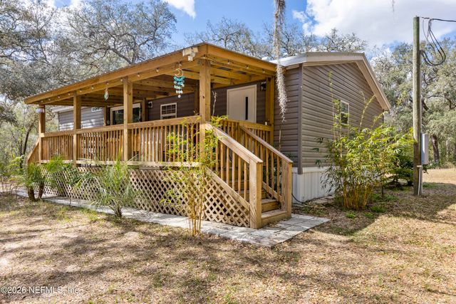 167 W STRICKLAND Road, Interlachen, FL 32148