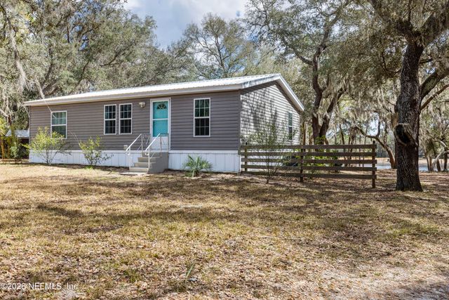 167 W STRICKLAND Road, Interlachen, FL 32148