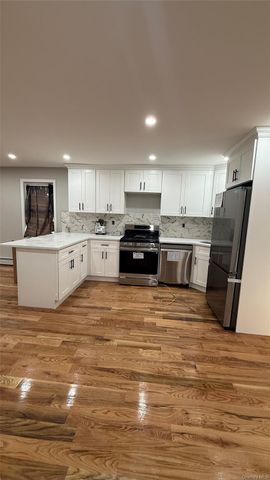 16421 109th Road, Jamaica, NY 11433
