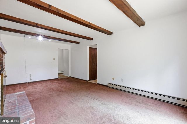 42 SPRINGS DR, Doylestown, PA 18901