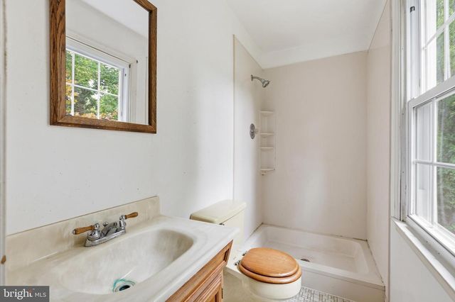 42 SPRINGS DR, Doylestown, PA 18901