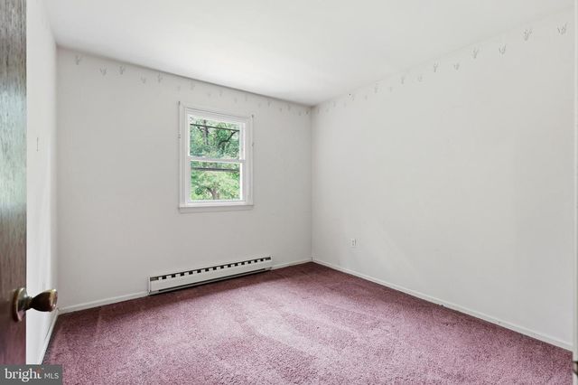 42 SPRINGS DR, Doylestown, PA 18901