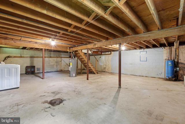 42 SPRINGS DR, Doylestown, PA 18901